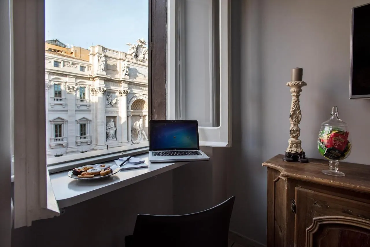 Apartment Trevi Luxury Maison Rome