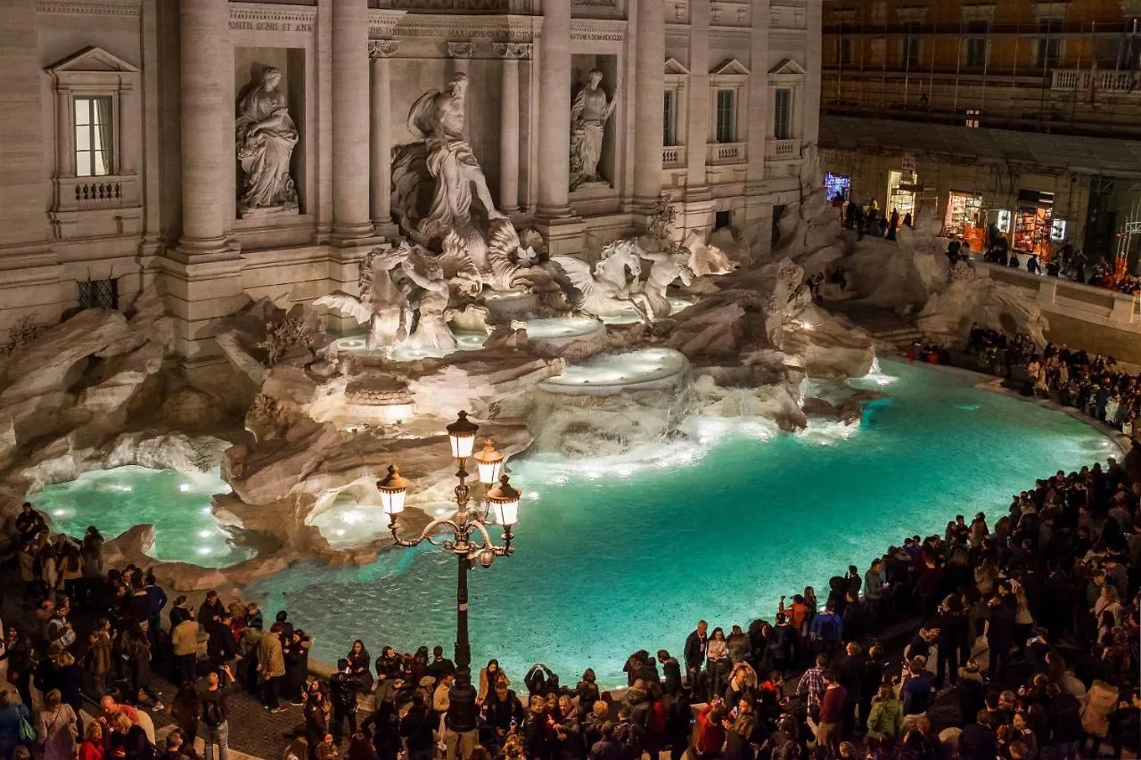 Apartment Trevi Luxury Maison Rome Italy